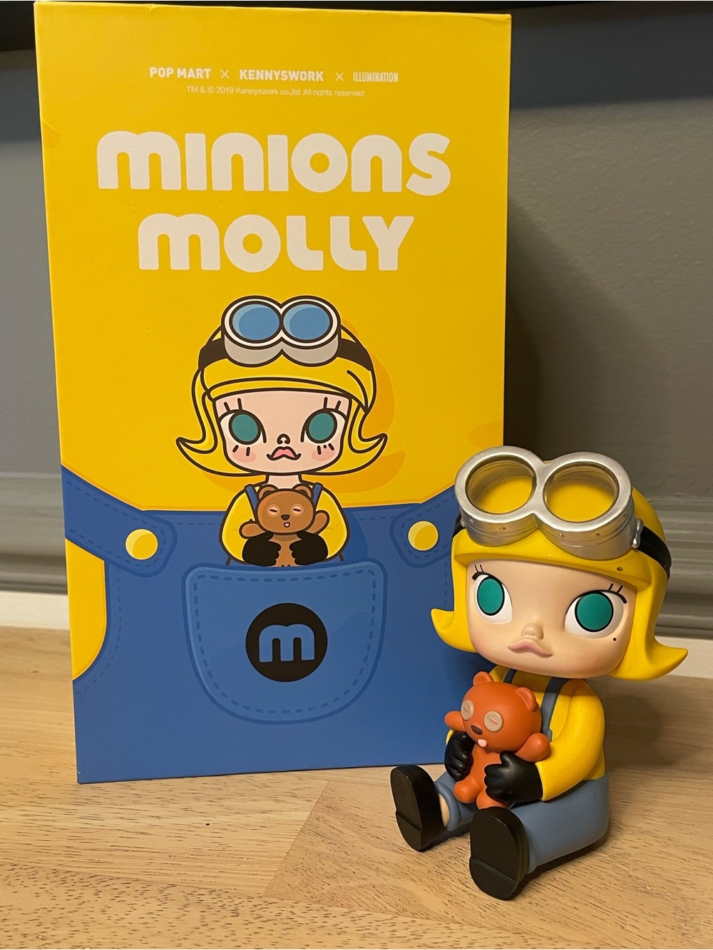 POP MART × Kennyswork × Illumination Minions Molly large collectible figure